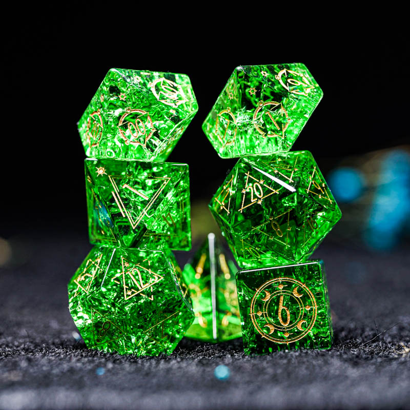 Set Dadu D & D Kaca Hijau Buat - Board Game Logo ulasan dan harga