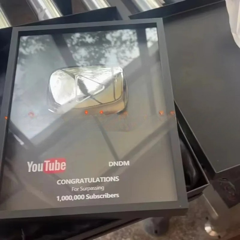 Logo Tombol Game YouTube dan B - Board Game Logo ulasan dan harga